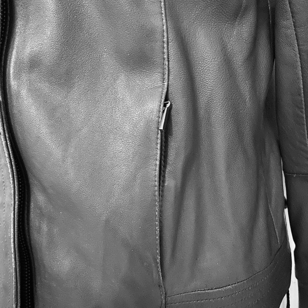 Genuine leather jacket - Picture 4 of 8